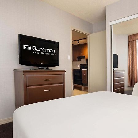 Sandman Suites Vancouver On Davie Exterior foto